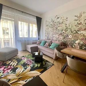 Hollan Residence I 3Bdr I 2Bathr I Freeparking Appartamento